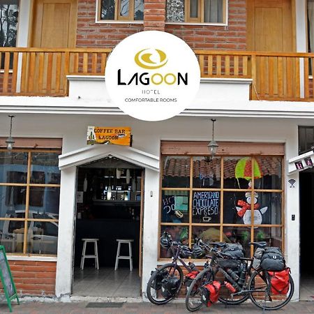 Lagoon Hotel Chugchilan Exterior photo